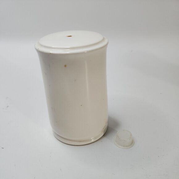 Vintage St. Thomas Seashell Salt And Pepper Shakers, ceramic - Picture 3 of 11